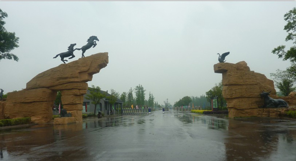 江苏泰州雕塑大门景观