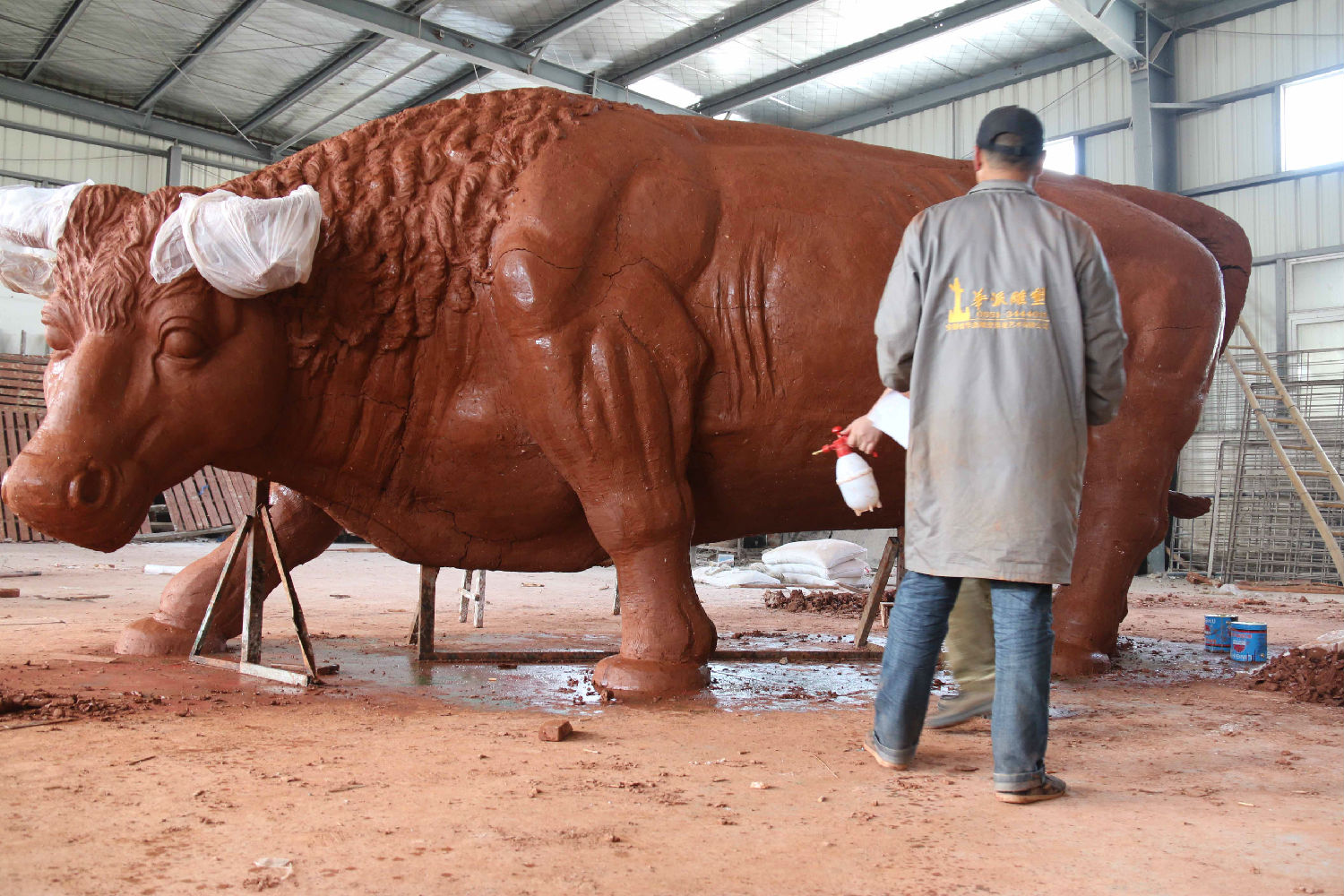安徽动物雕塑“福牛”